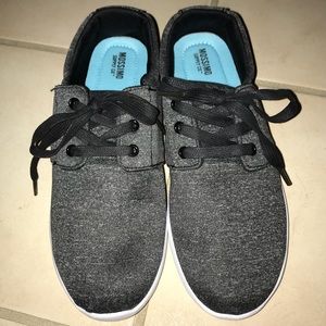 NWOT Charcoal Gray Memory Foam Sneakers